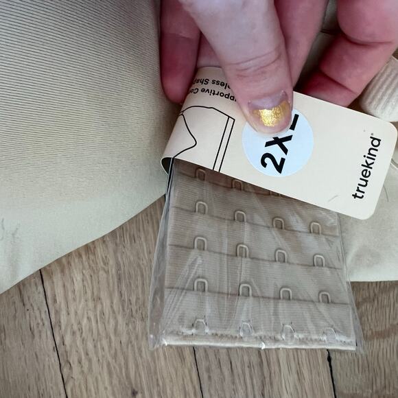 Elegant Cream Wireless Bra - Picture 10 of 14